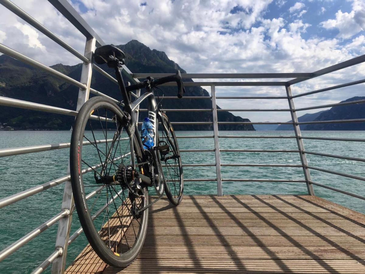 Holiday Home Punta D'Oro With Garden, Parking Place And Lake Access At 300 M Iseo Exteriör bild