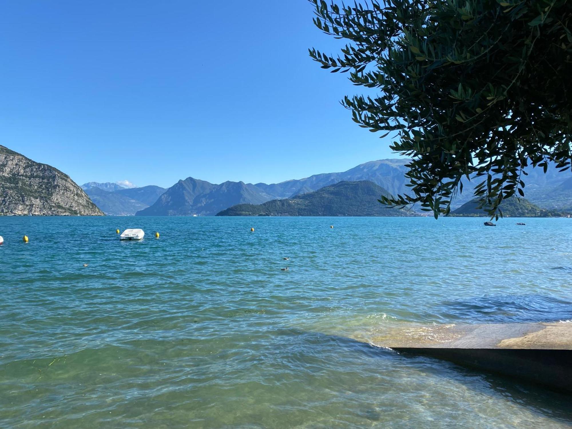 Holiday Home Punta D'Oro With Garden, Parking Place And Lake Access At 300 M Iseo Exteriör bild