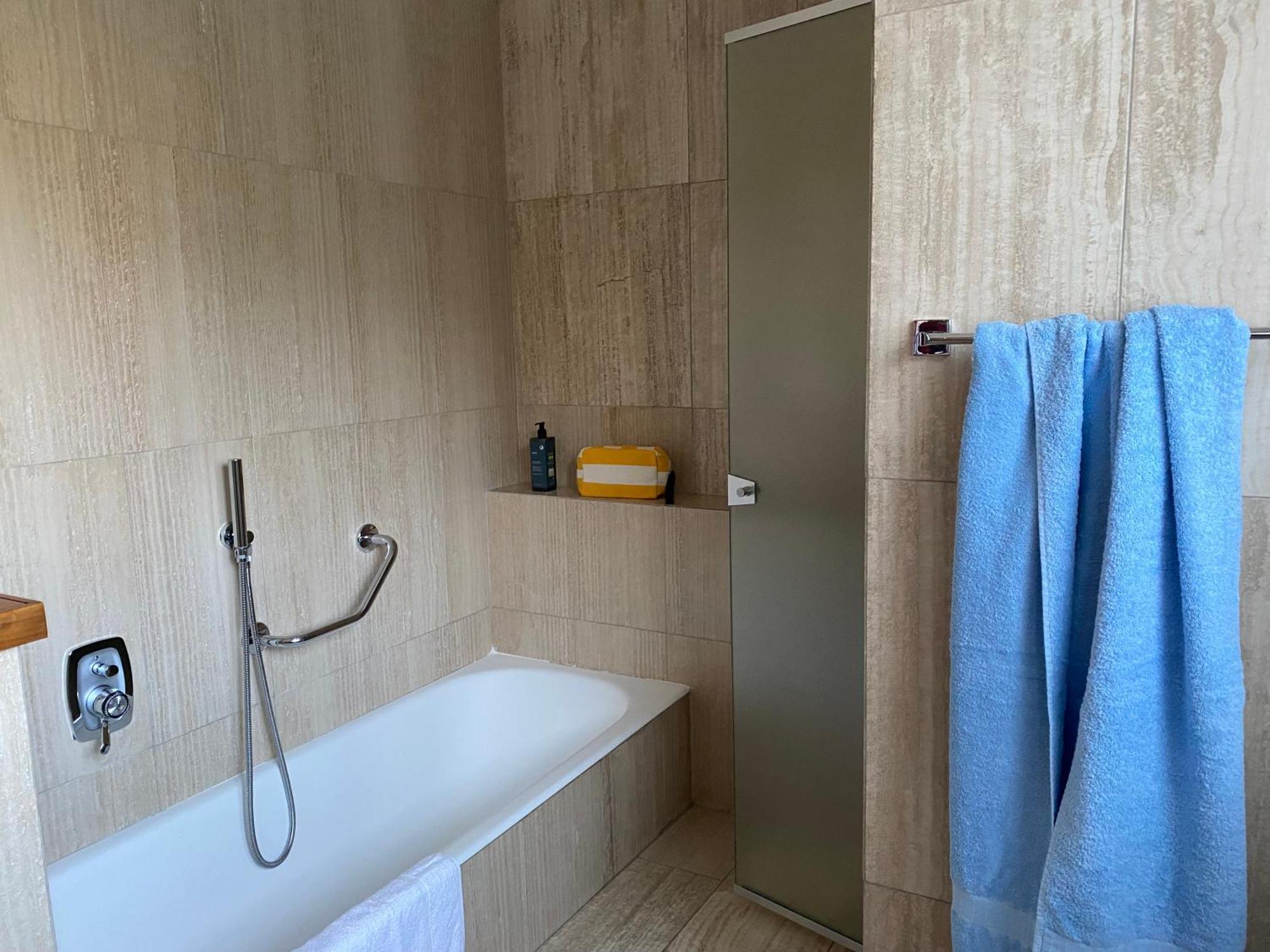 Holiday Home Punta D'Oro With Garden, Parking Place And Lake Access At 300 M Iseo Exteriör bild